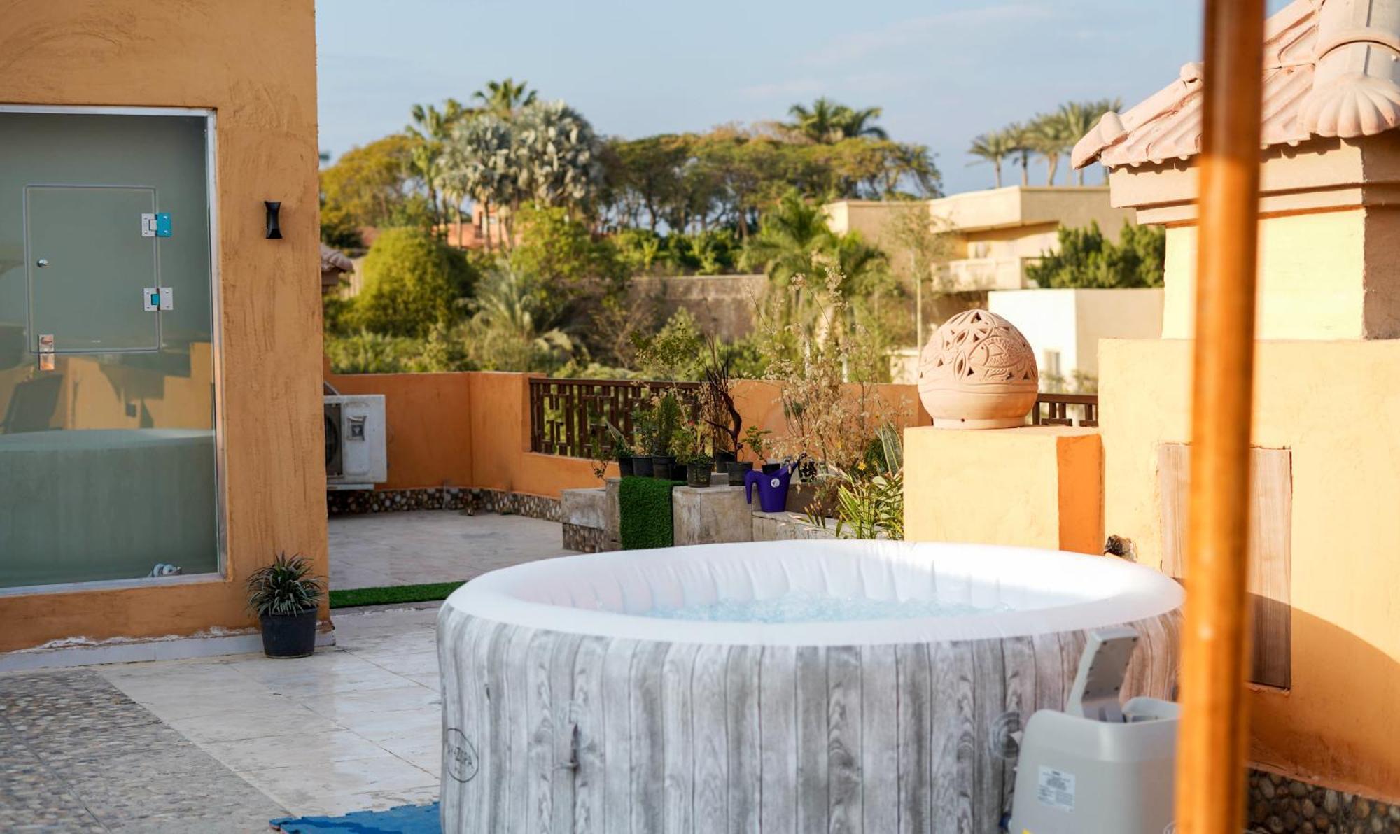 Апартаменти Boho Getaway With Pyramids View & Jacuzzi Giza Екстер'єр фото